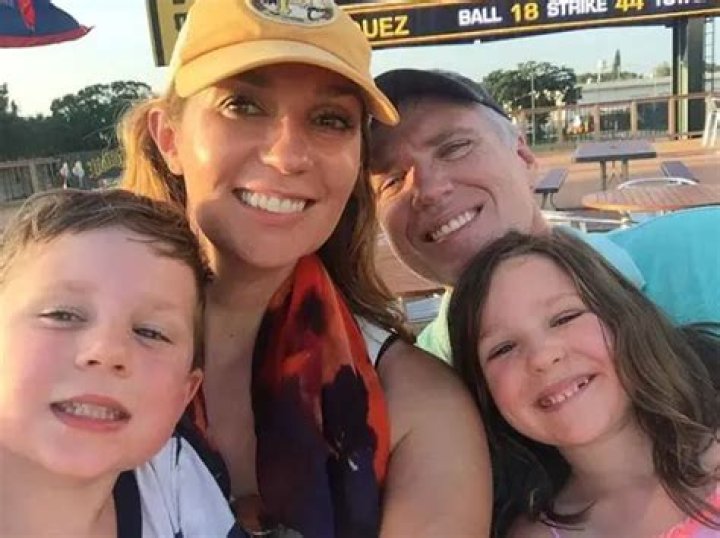 Amanda Carpenter Bio Husband Wedding Cnn Salary