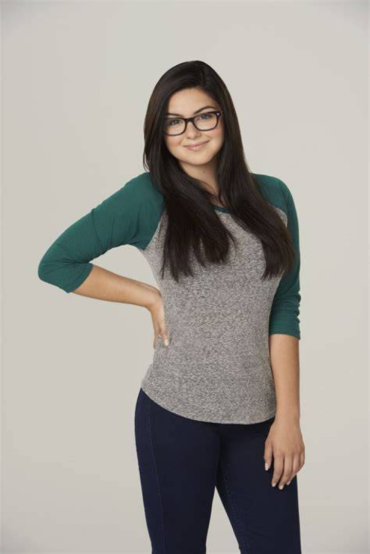 Ariel Winter as Alex Dunphy in ModernFamily Season 8