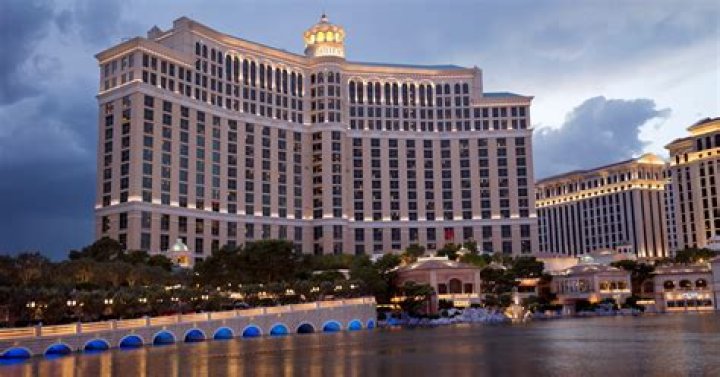 Bellagio Las Vegas on Twitter Las vegas hotels, Bellagio las vegas