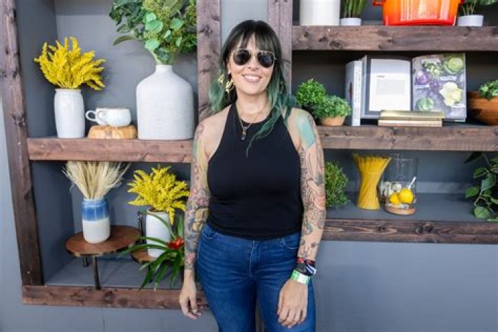 Claudette Zepeda Bio, Age, Height, Husband, Net Worth, and Career