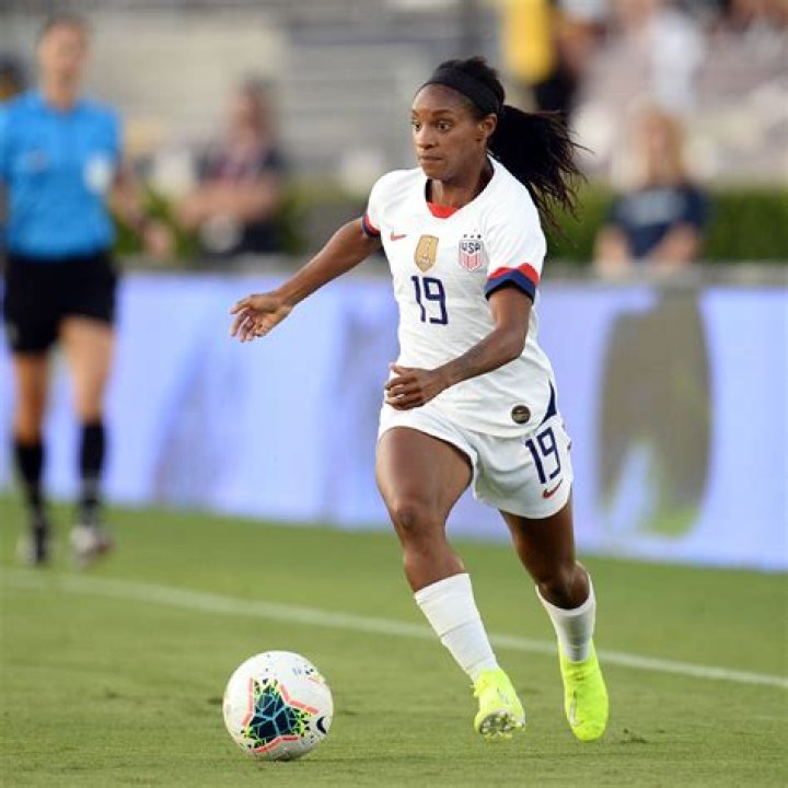 Crystal Dunn Profile