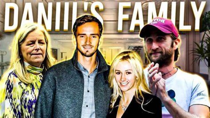 Daniil Medvedev Family! [Parents, Siblings and Wife] YouTube