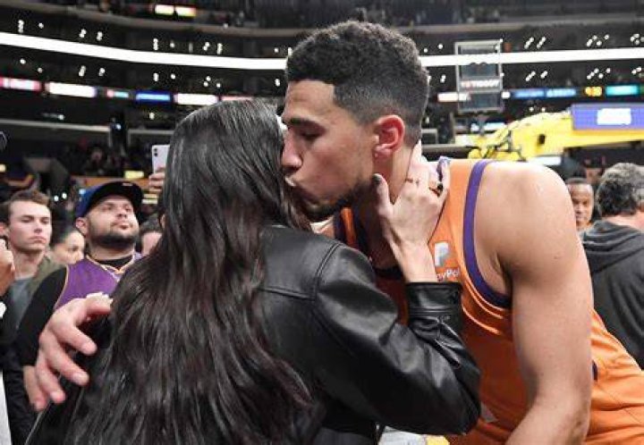 Devin Booker Girlfriend: Meet Kendall Jenner ·