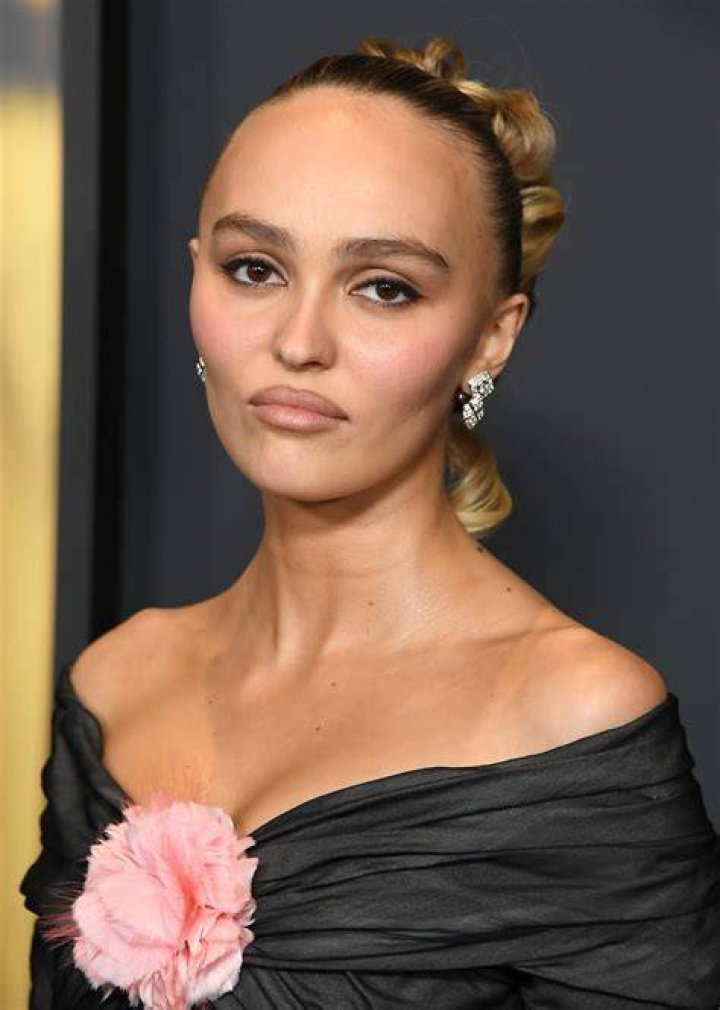 Does Lily Rose Depp Have Anorexia? Here Is An Update On Her Eating Disorder Rumors |