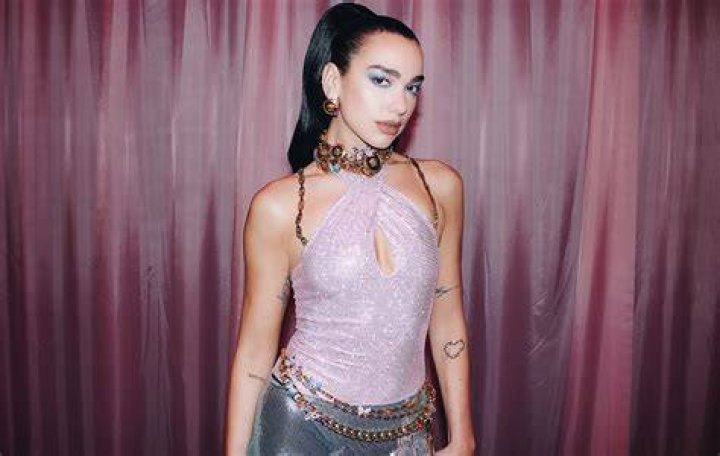 Dua Lipa's Height, Weight, Bio, Measurements & More