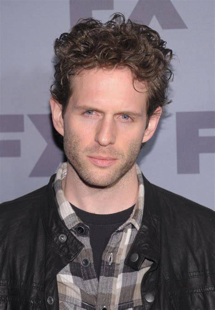 Glenn Howerton Bio, Wikipedia, Age, Height, Wife, Fargo, Movies, and