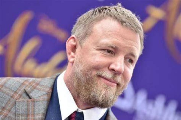 Guy Ritchie 5 Curiosidades Sobre o Cineasta! Minha S&eacute;rie Favorita