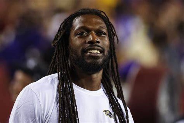 Jadeveon Clowney ready to play, Raiders very likely not an option