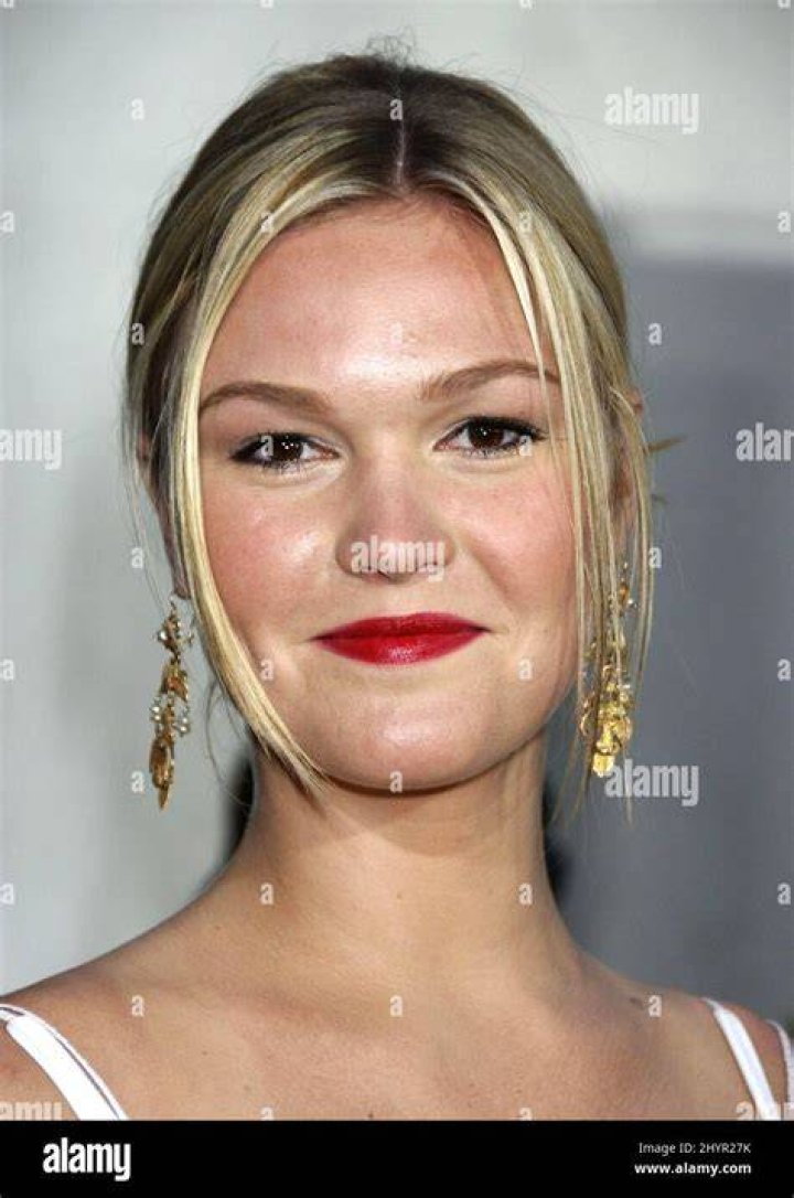 Julia Stiles Attends the Hollywood Reporter&rsquo;s 9th Annual Most Powerful