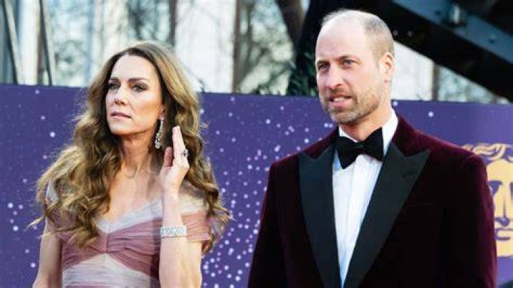 Kate Middleton Topless Photos in Closer Magazine -- Royal Family FURIOUS, Threatening Legal Action