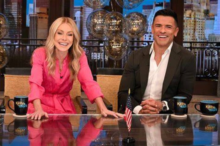 Kelly Ripa's Feet
