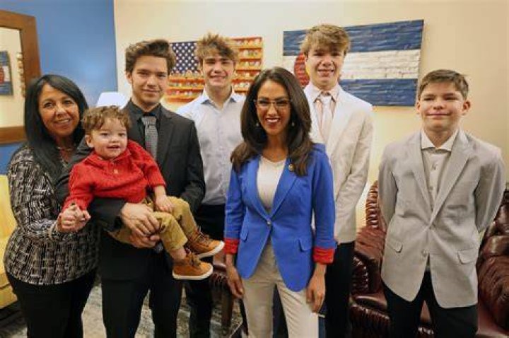 Lauren Boebert Son Age Marcus Farmer Berita