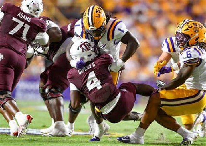 LSU's Angel Reese inks NIL deal with JanSport On3