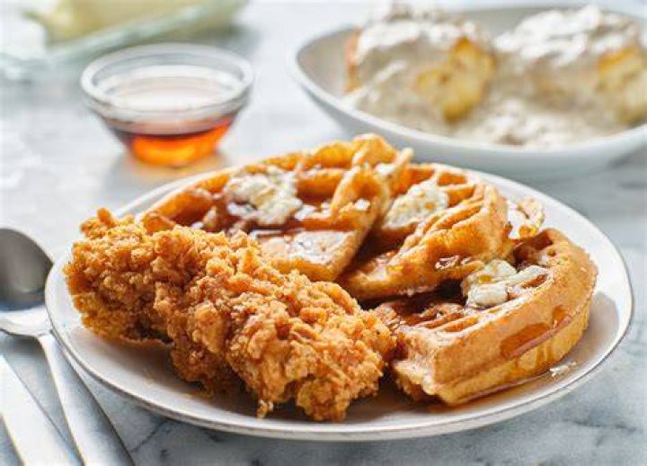 Nas Partners With NYC Chicken & Waffles Restaurant