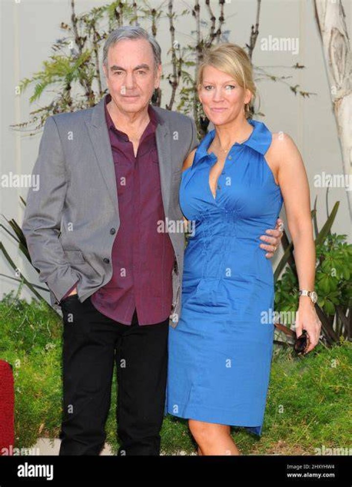 Neil Diamond and Katie McNeil tie the knot CBS News