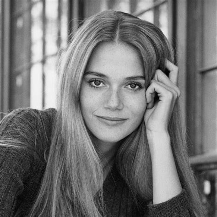 Peggy Lipton's Daughter Kidada Jones Pays Tribute to Late Mom