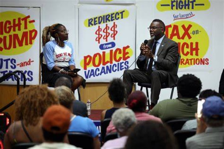 public opinion on chicago mayor salary public opinion on chicago mayor salary