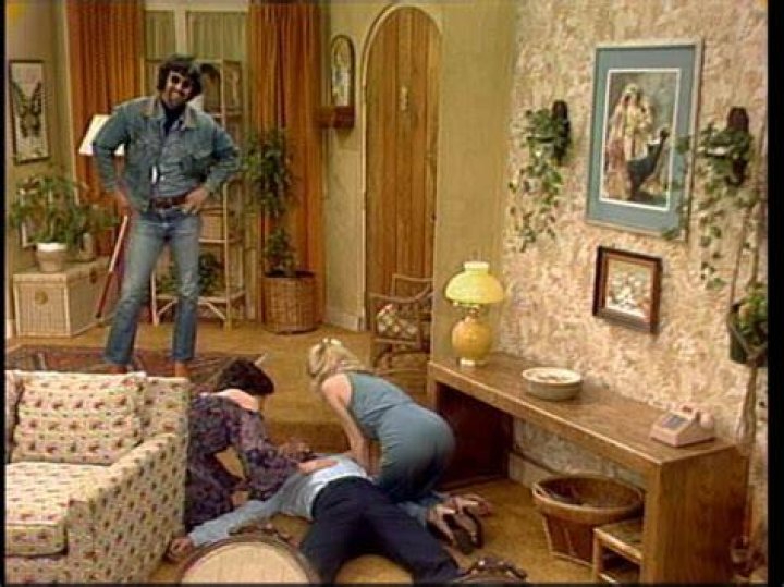 Reviewing Every TV Show I Own M*A*S*H Dreams