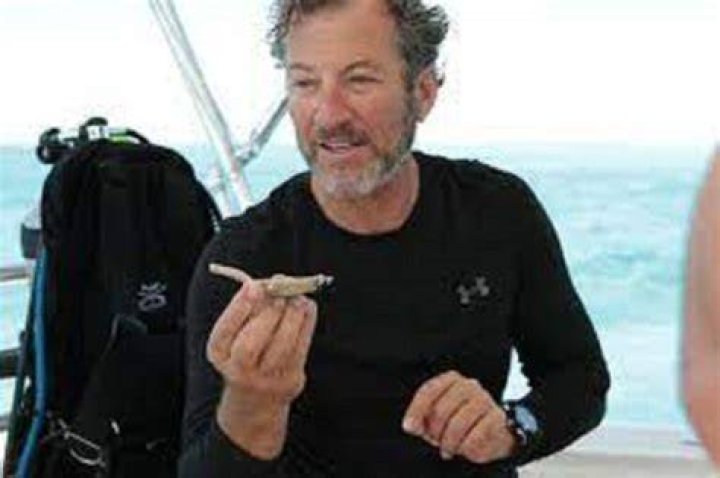 Roger Miklos Wikipedia Son Darrell Miklos And Net Worth