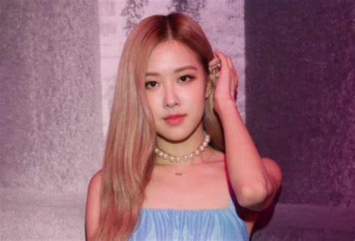 Roseanne Park Biography Age, Height, Birthday, Family, Net Worth