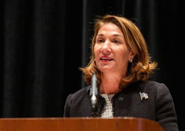 Springfield Chamber Outlook lunch goes virtual; ABC&rsquo;s Ann Compton will
