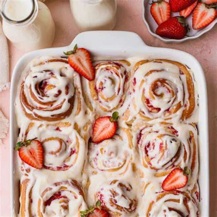 Strawberry Rolls The Epicurean Mouse