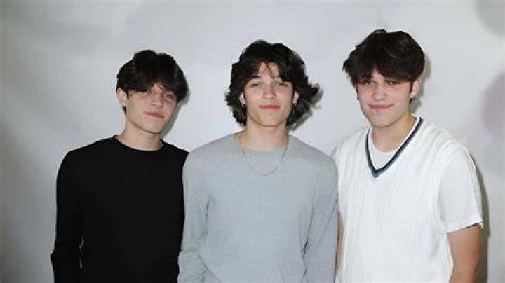 Sturniolo Triplets Triplets, Skinny white boys, Pretty boys