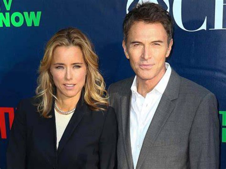 T&eacute;a Leoni & Tim Daly Make Red Carpet Debut as a Couple, at White House