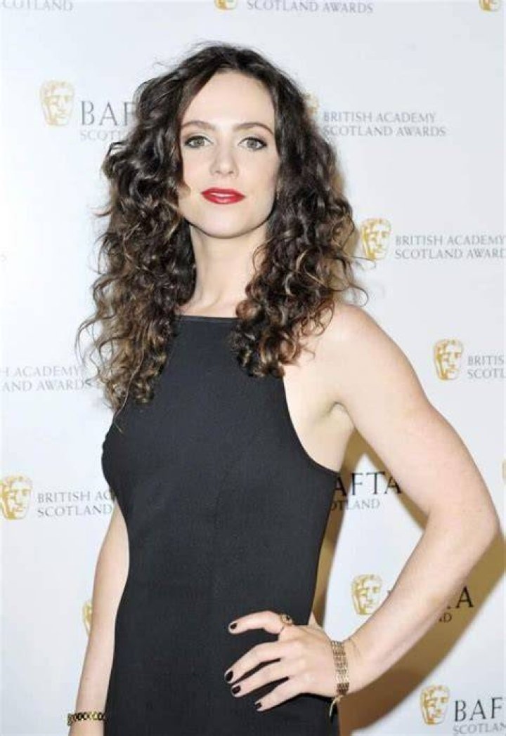 The Hottest Amy Manson Photos 12thBlog