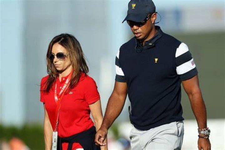 Tiger Woods girlfriend Erica Herman in tight dress after he admits