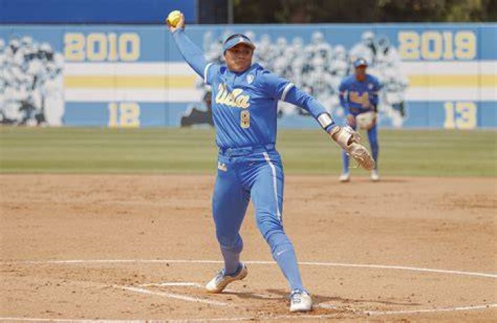 UCLA softball defeats LMU, advances to regional championship Daily Bruin