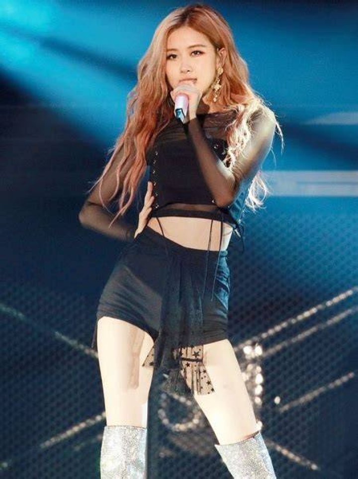 Unveiling Roseanne Park: Height, Love, And Fortune Revealed