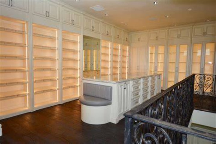 What is the biggest closet in the world? Celebrity.fm #1 Official Stars, Business & People N