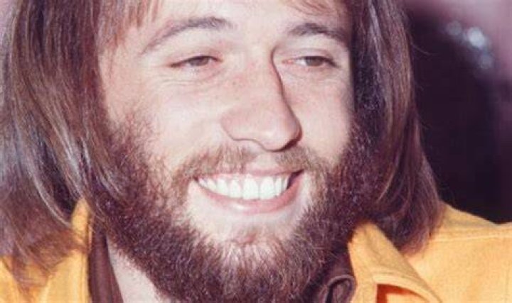 When did Maurice Gibb die, what was the Bee Gees singer's cause of