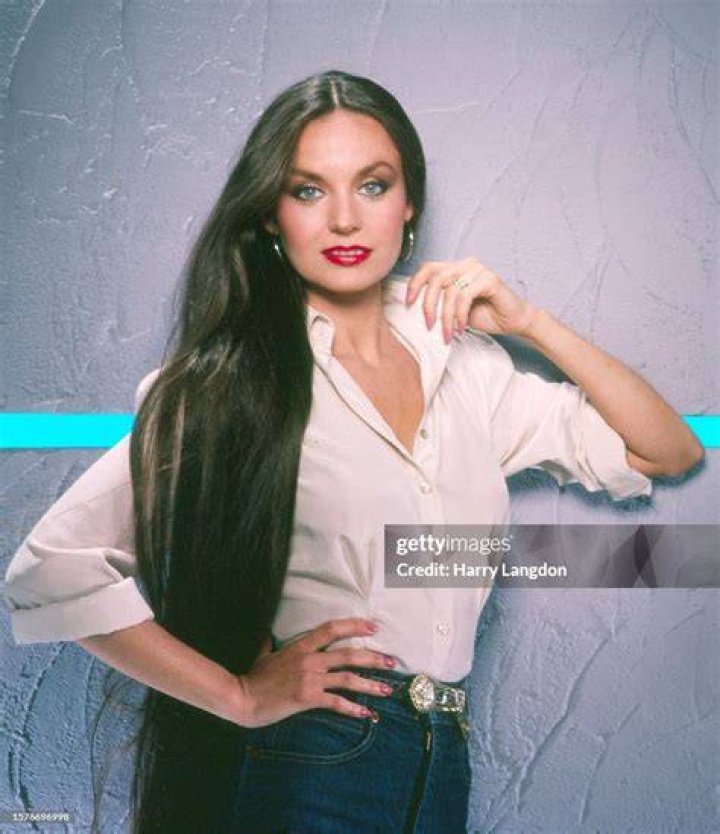 Who is Crystal Gayle's daughter Catherine Clare Gatzimos?