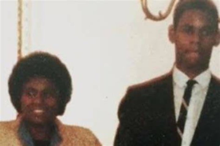 Who Was R Kelly Mom Joanne Kelly?